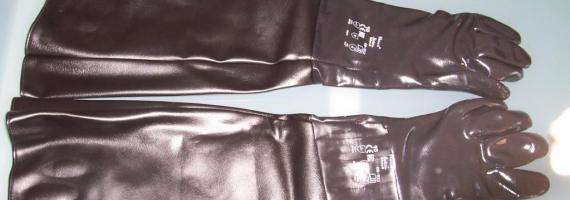 Guanti di neoprene neri
